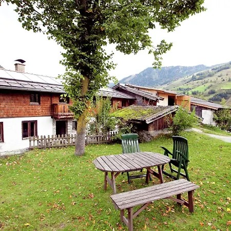 Tranquil Apartment in Rauris near Rauriser Hochalmbahnen